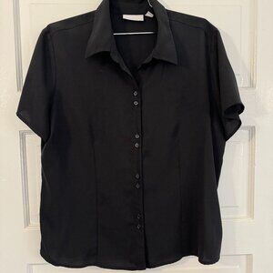 Croft and Barrow black button-up short-sleeve blouse - L
